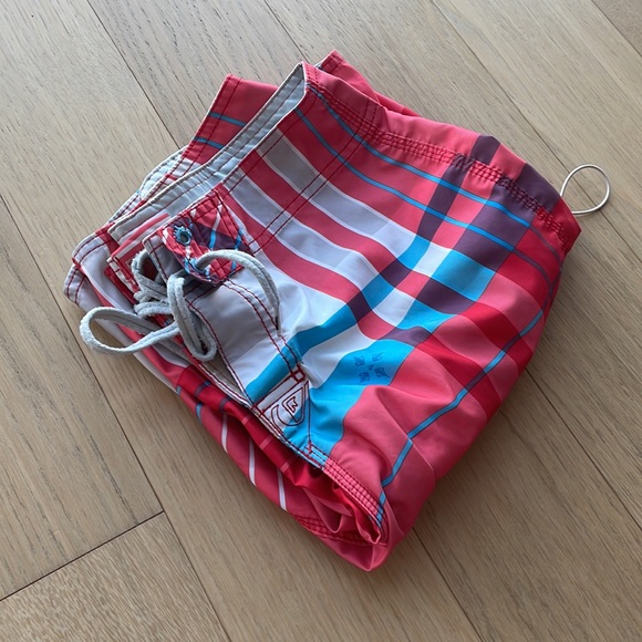 Quicksilver Board Shorts - Picture 13 of 13